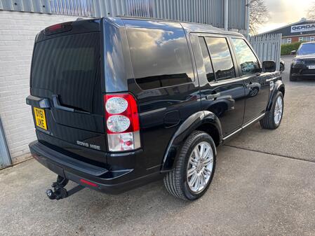 LAND ROVER DISCOVERY 4 3.0 SD V6 HSE
