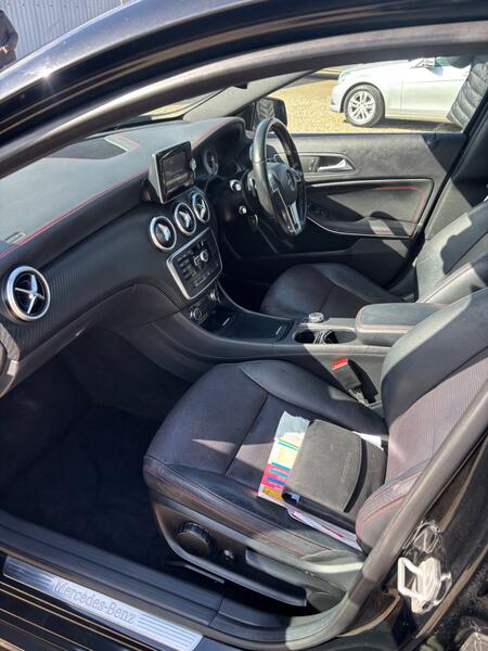 MERCEDES-BENZ A CLASS 2.1 A220 CDI AMG Sport