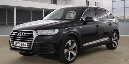 AUDI Q7 3.0 TDI V6 S line