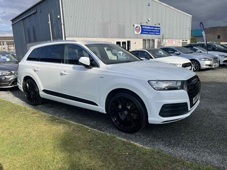 AUDI Q7 3.0 TDI V6 50 S line