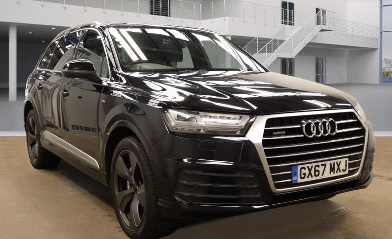 AUDI Q7 3.0 TDI V6 S line